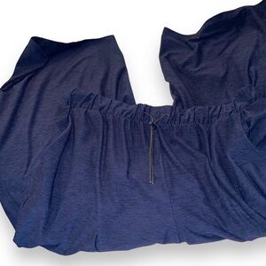 OLD Navy pull on soft capris, XL petite, dark navy.